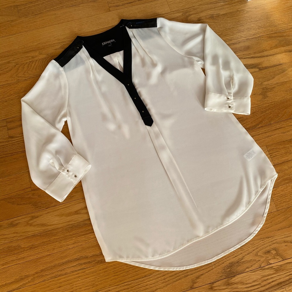 NWOT Express Long Sleeve Blouse